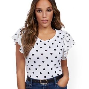 🛑SOLD🛑Polka Dot Flutter Sleeve Top